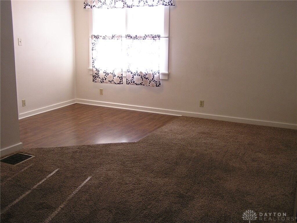 Property Photo:  1135 Park Avenue  OH 45373 