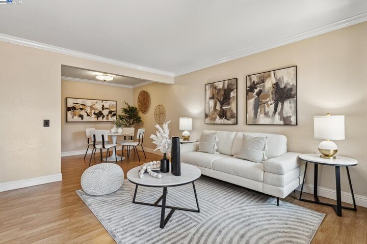 Property Photo: 213 Ladera Plz CA 94587