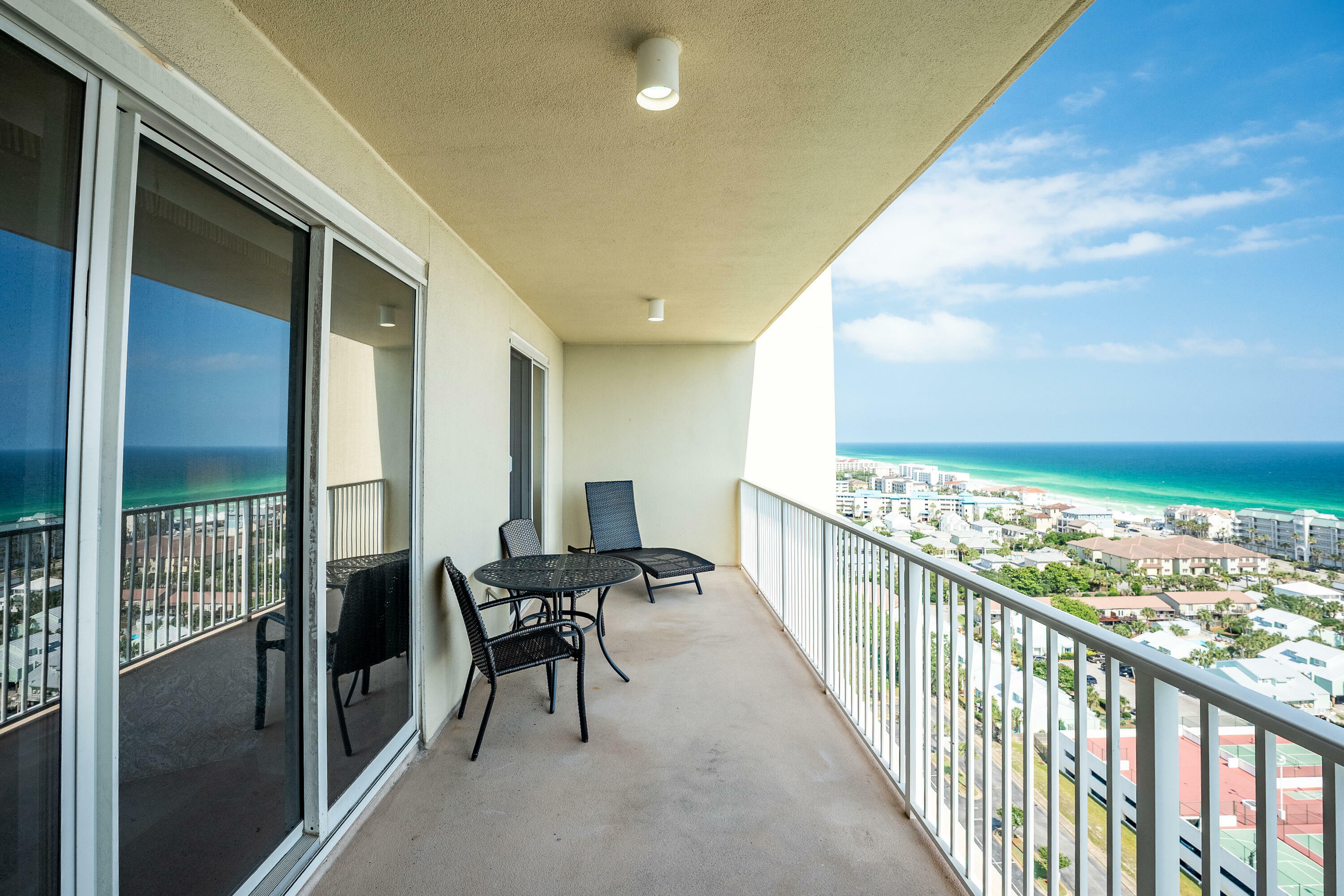 Property Photo: 112 Seascape Drive Unit 1807 FL 32550