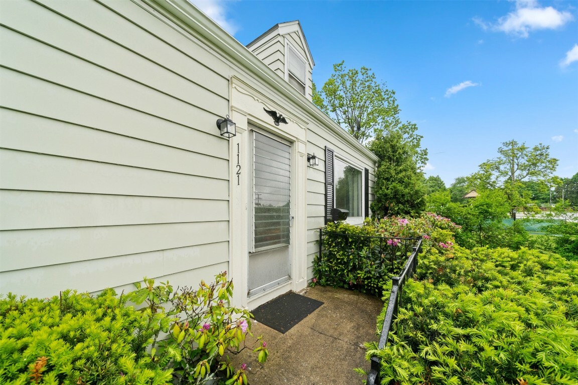 Property Photo: 1121 McConnell Avenue PA 16505
