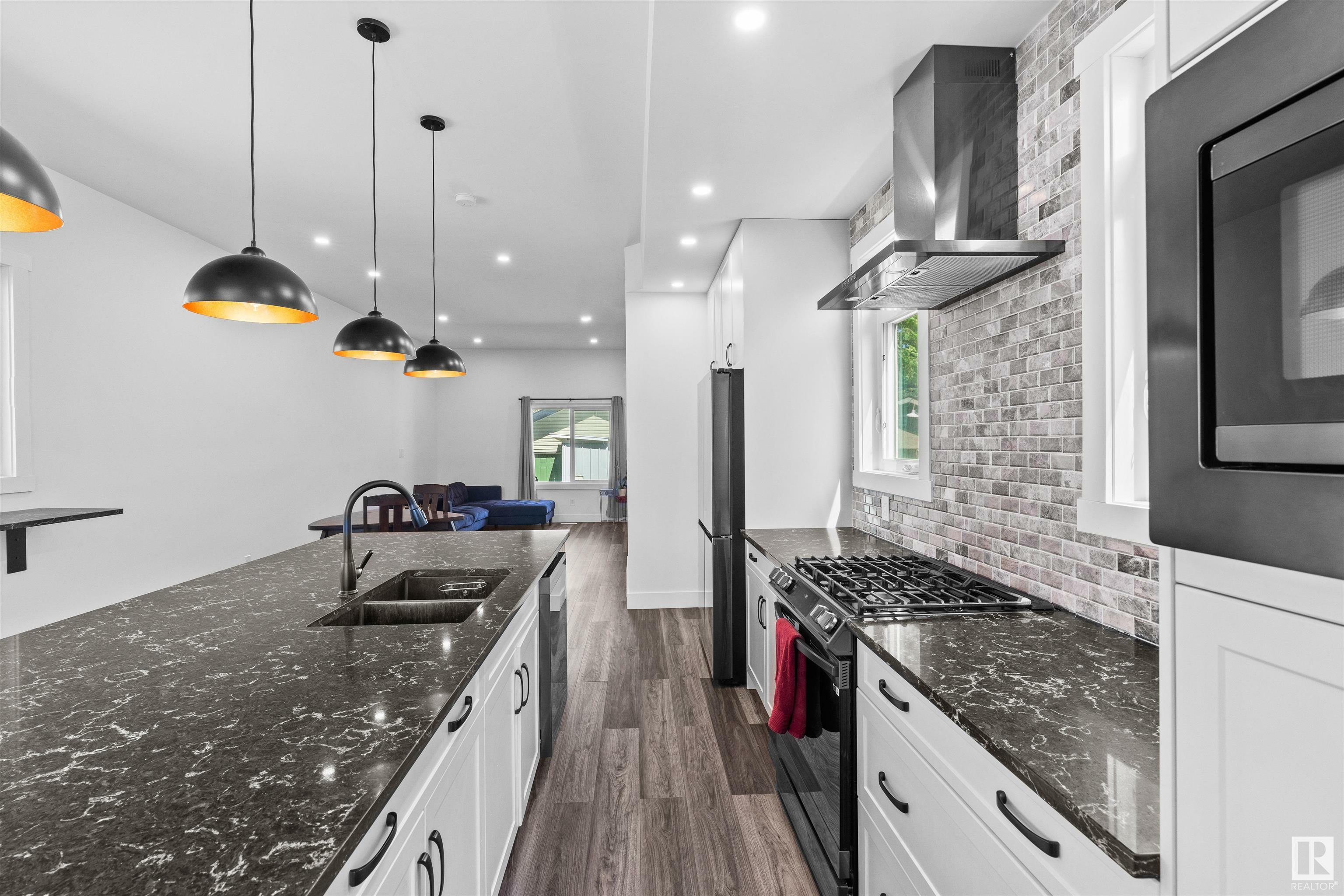 Property Photo: 13916 118 Avenue NW AB T5L 2M4