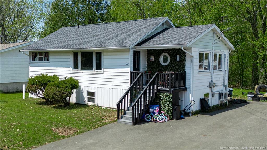 95 McMinniman Court  Fredericton NB E3A 8S5 photo