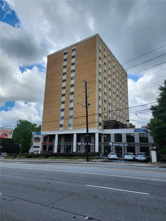 Property Photo: 2285 Peachtree Road NE 309 GA 30309