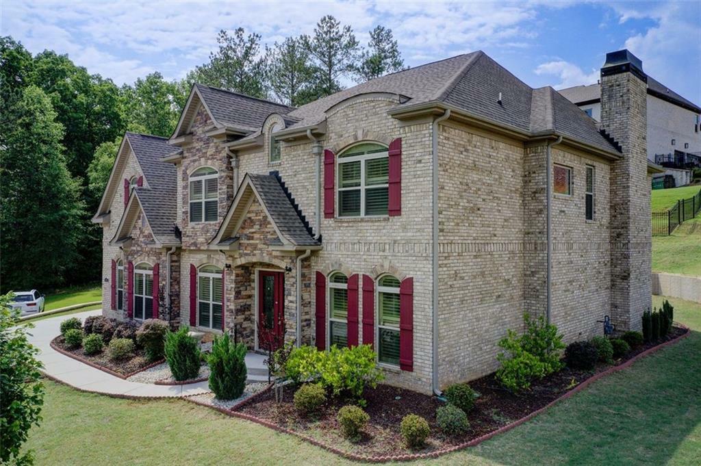 Property Photo: 332 Warwick Place GA 30253