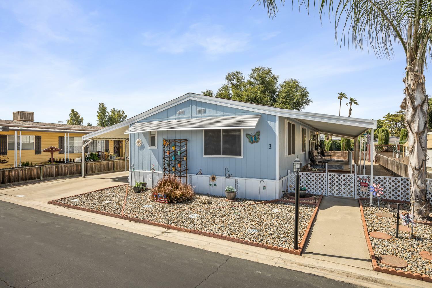 Property Photo:  2627 W Midvalley Spc 3  CA 93277 