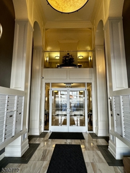 Property Photo: 102 E Elizabeth Ave 302 NJ 07036
