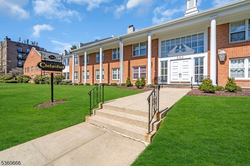 Property Photo: 260 Prospect Street, Unit 9 NJ 07090