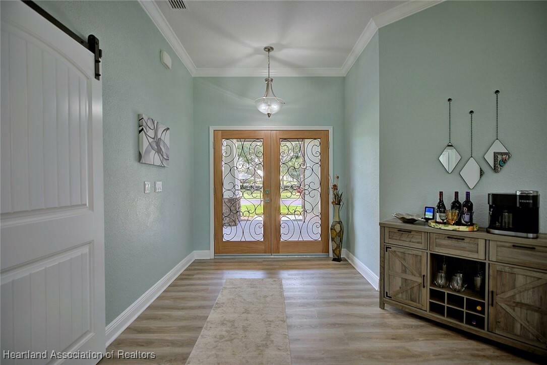 Property Photo: 5004 Birkdale Drive FL 33825