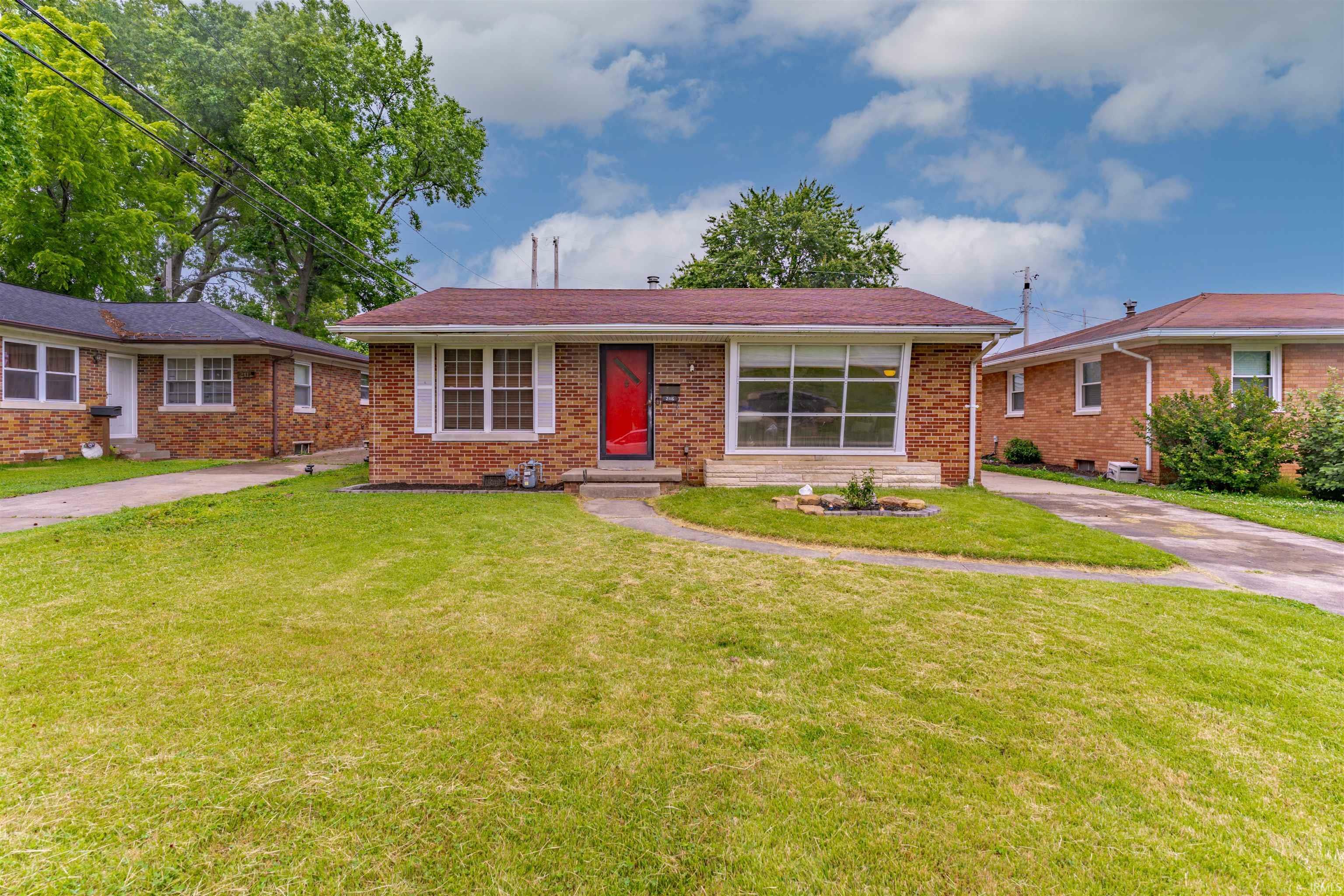 Property Photo:  2116 Adams Avenue  IN 47714 
