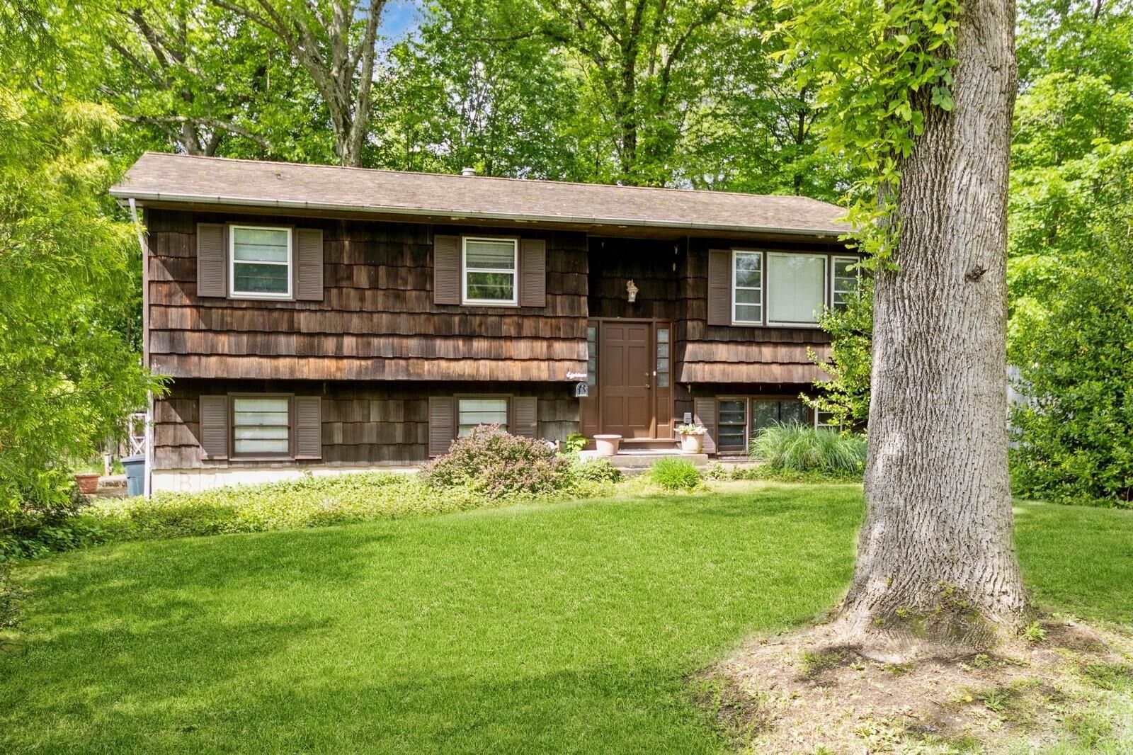 Property Photo:  18 Norwood Place  NY 10954 