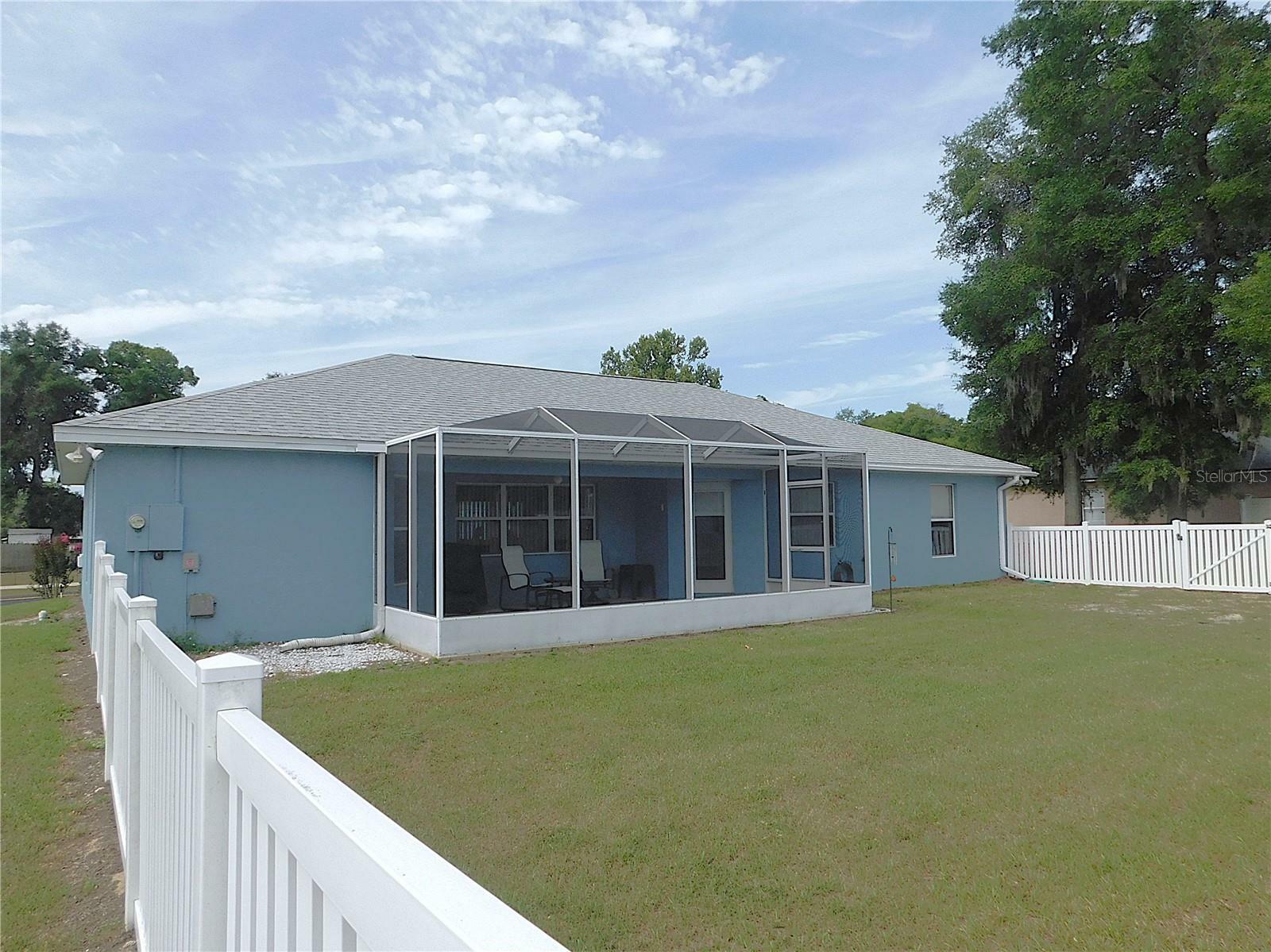 Property Photo: 2909 NE 25th Street FL 34470