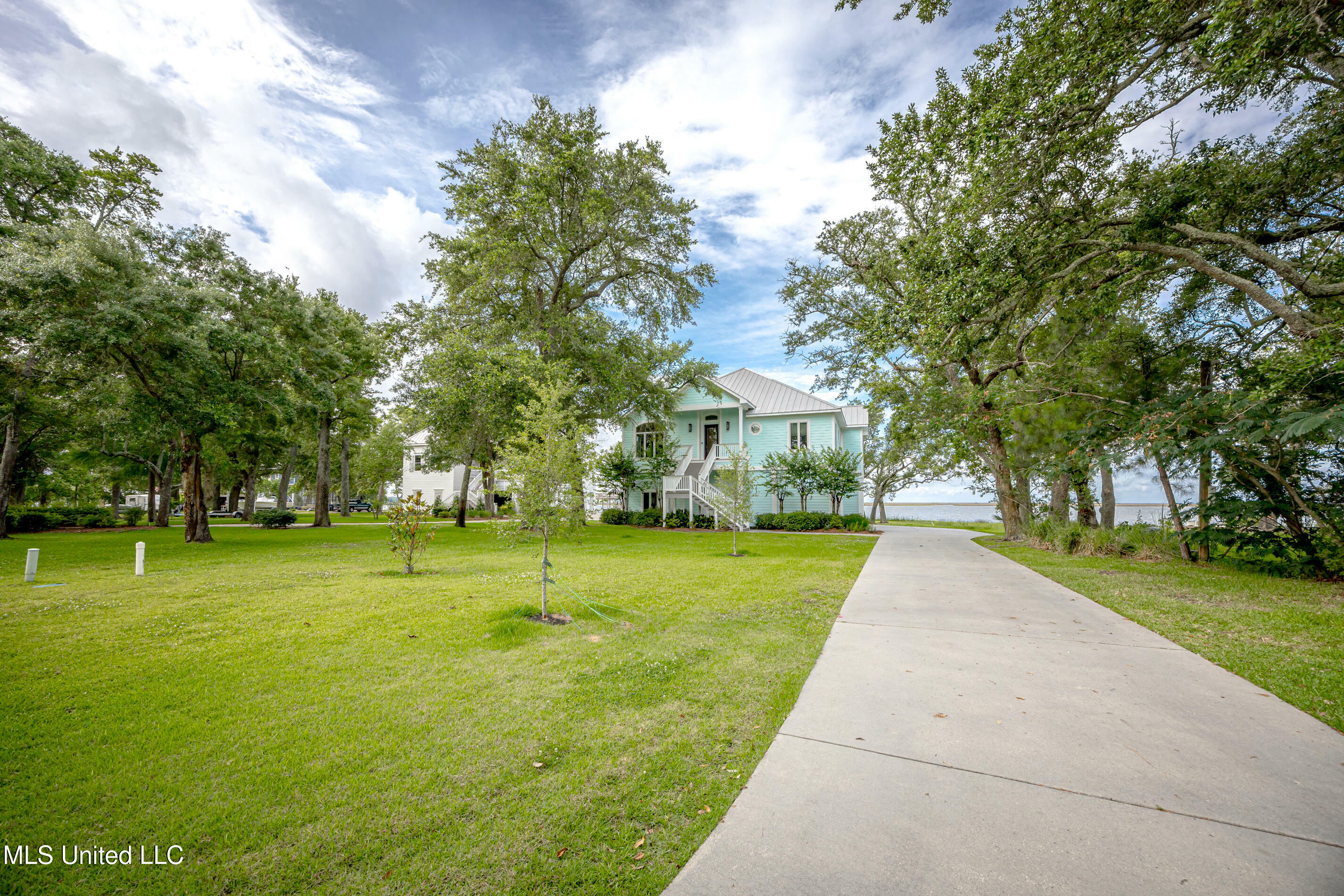 Property Photo:  10805 Eagle Nest Road  MS 39564 
