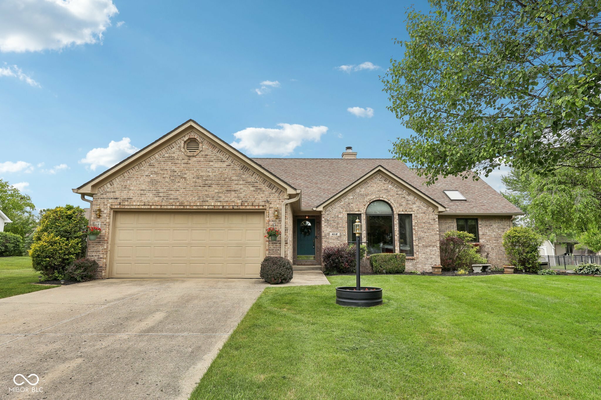 Property Photo: 412 Sonhatsett Drive IN 46074