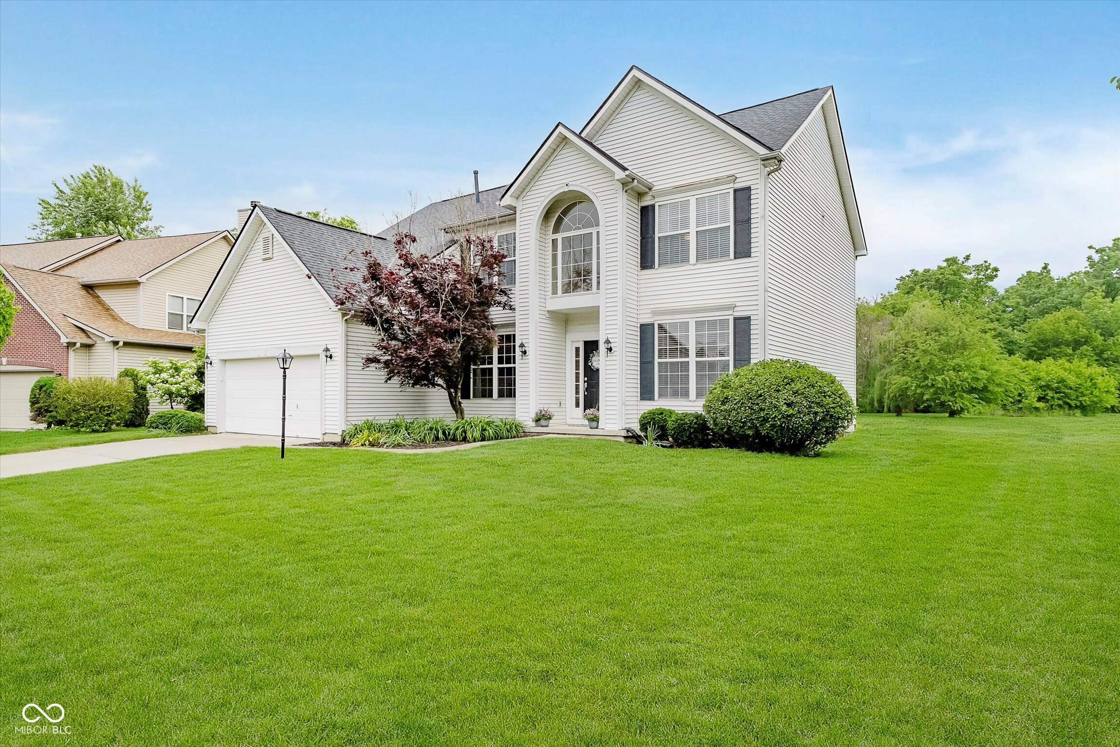Property Photo: 13896 Fernleaf Way IN 46033