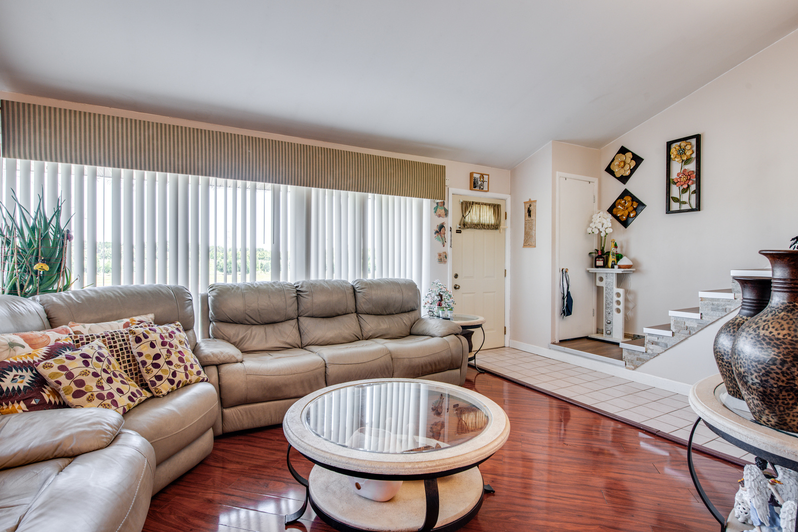 Property Photo:  2105 Caton Farm Road  IL 60403 