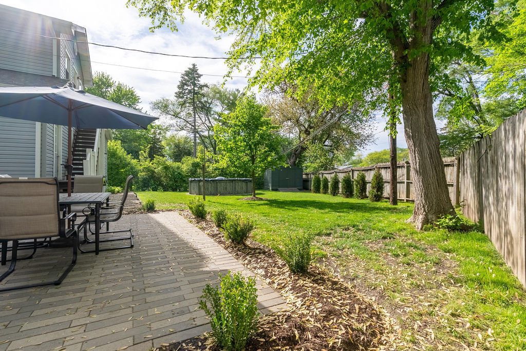 Property Photo: 1515 W Galena Boulevard IL 60506