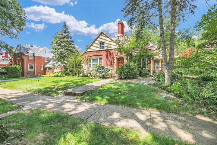 Property Photo: 610 W Ohio Street IL 61801