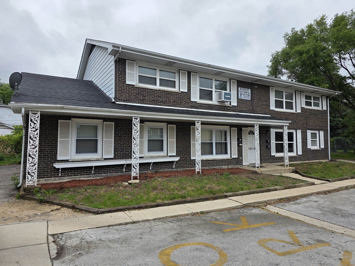Property Photo: 14514 Cottage Grove Avenue IL 60419