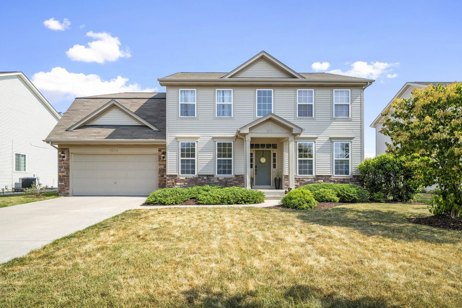 Property Photo: 1014 Bayside Lane IL 60404