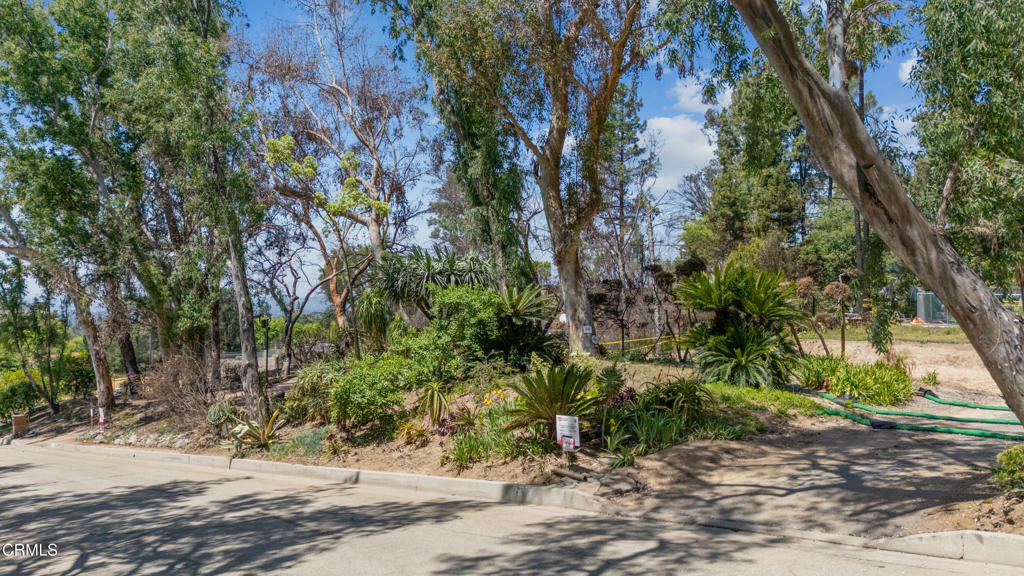 Property Photo: 2861 Tanoble Drive CA 91001