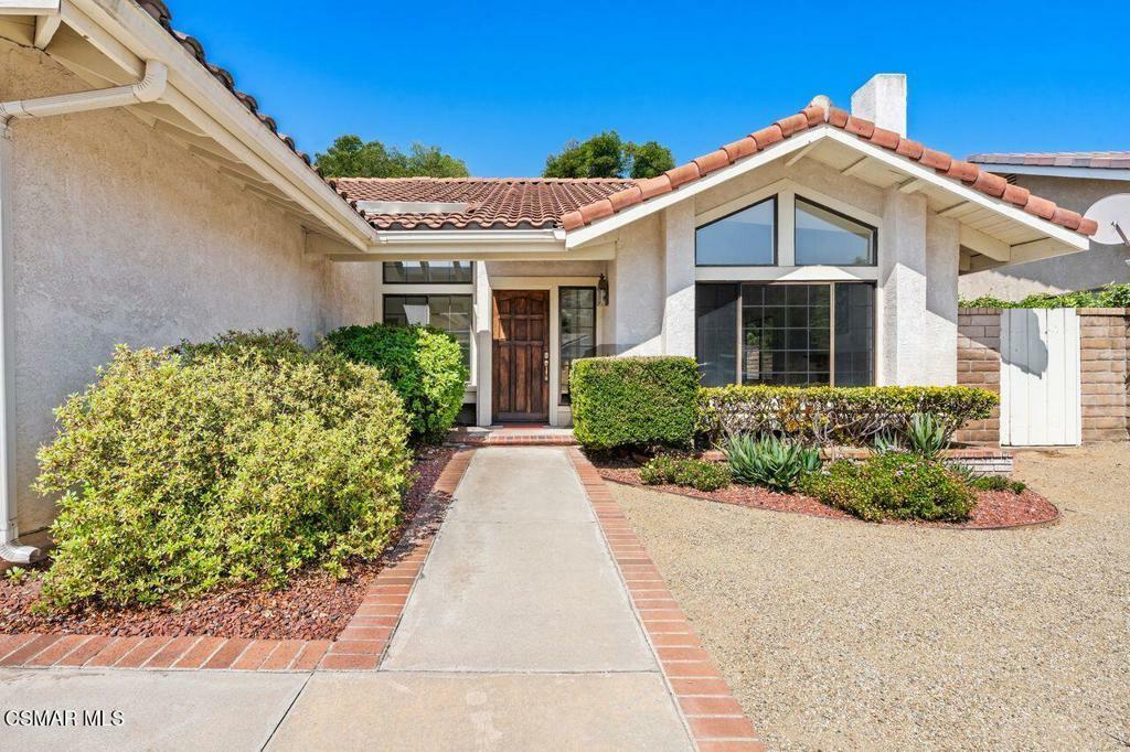 Property Photo: 2079 Hartwick Circle CA 91360