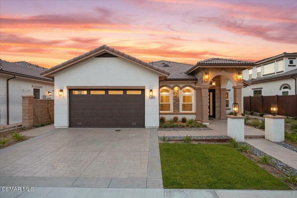 Property Photo: 339 Toyon Court CA 91362