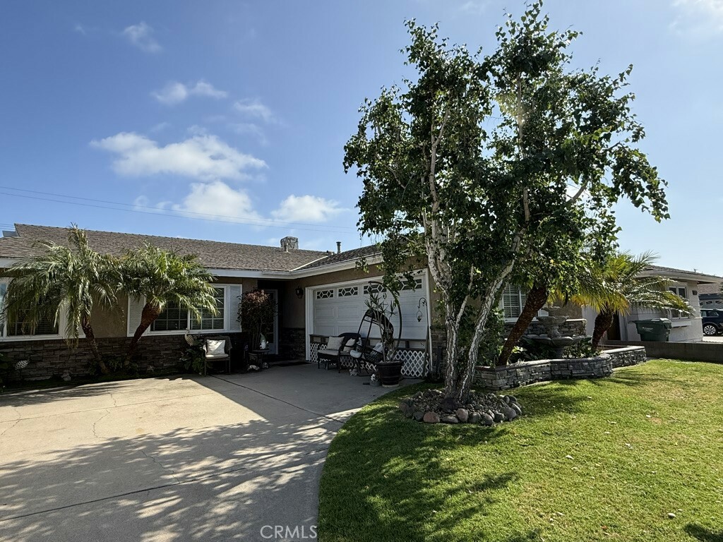 Property Photo: 6142 Kimberly Drive CA 92647