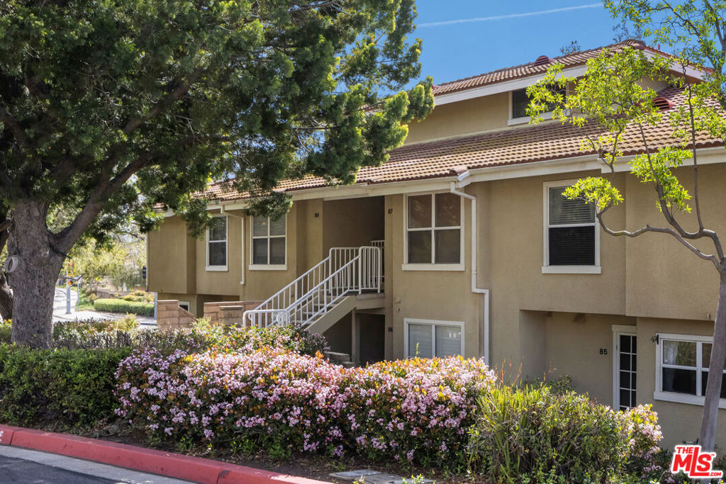 Property Photo: 2731 Erringer Road 85 CA 93065