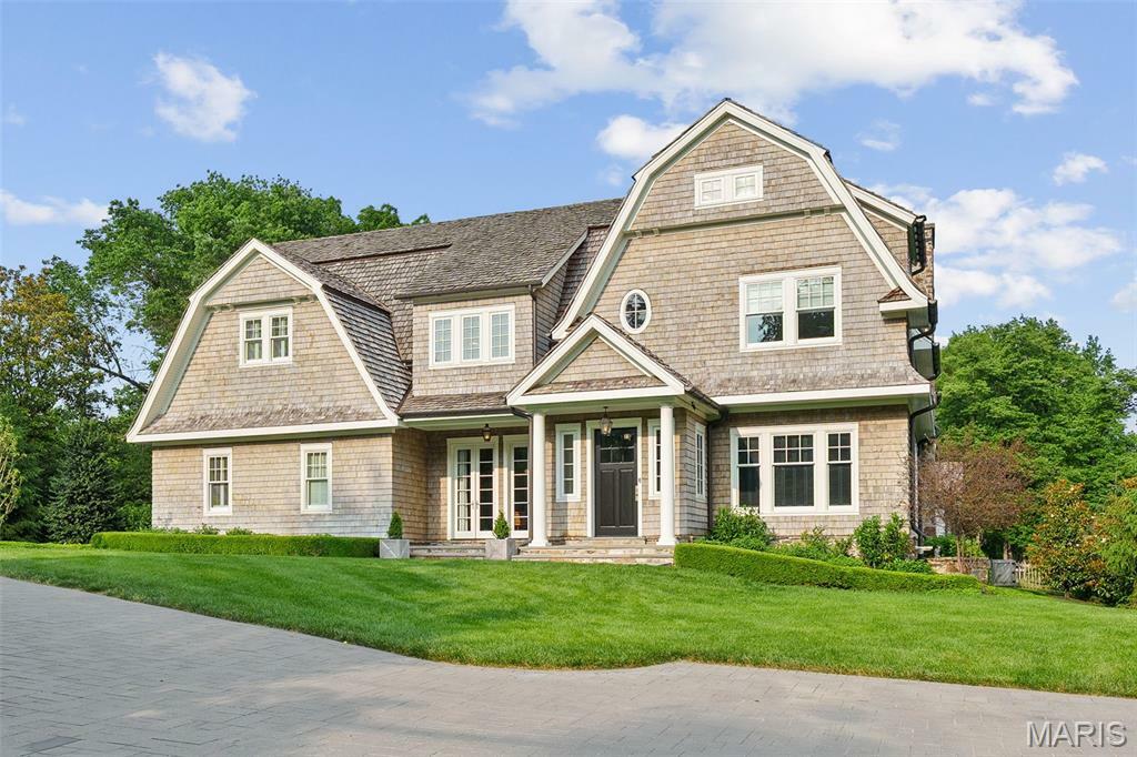 Property Photo: 466 S Price Road MO 63124