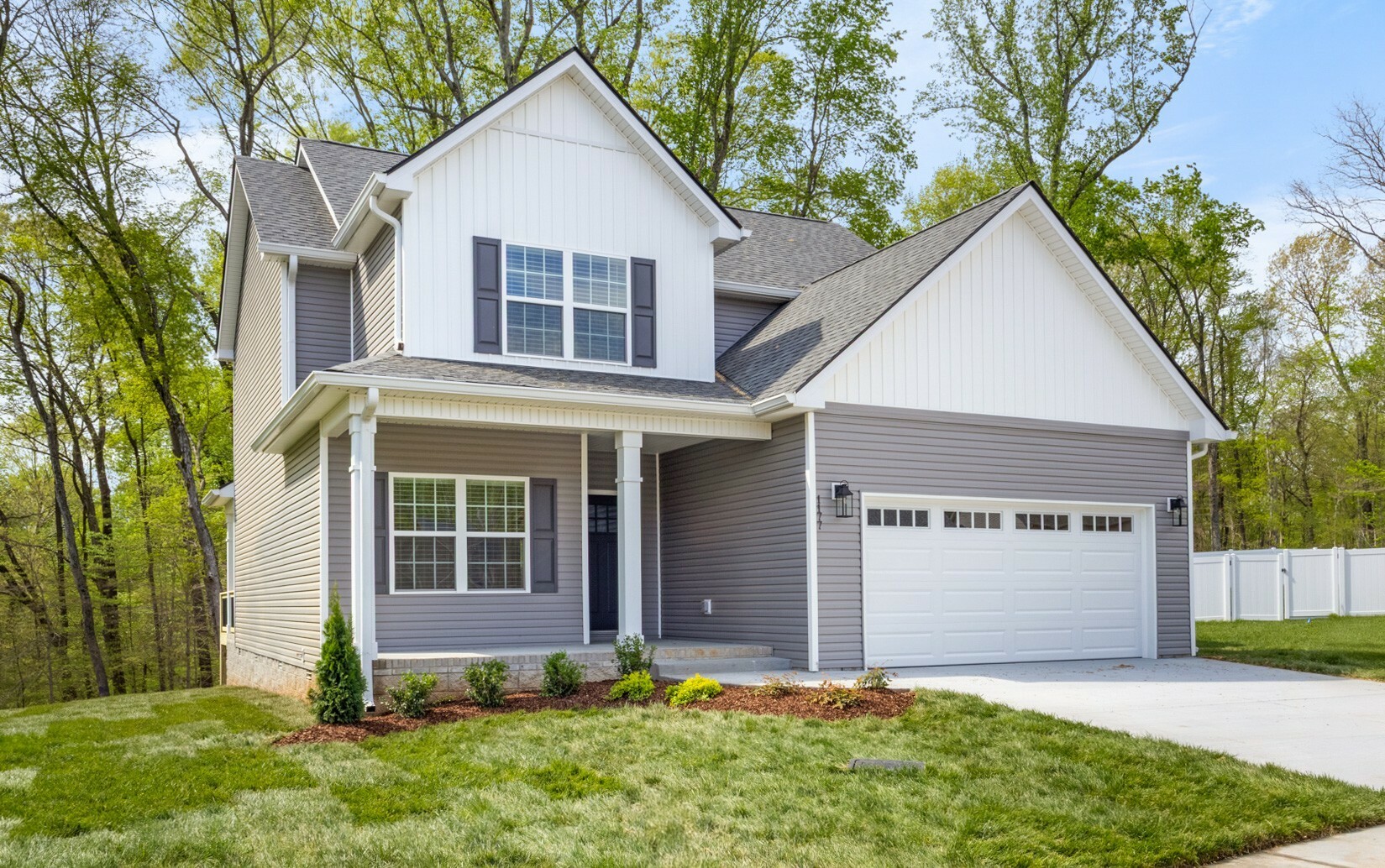 Property Photo: 532 Canyon View Court TN 37040