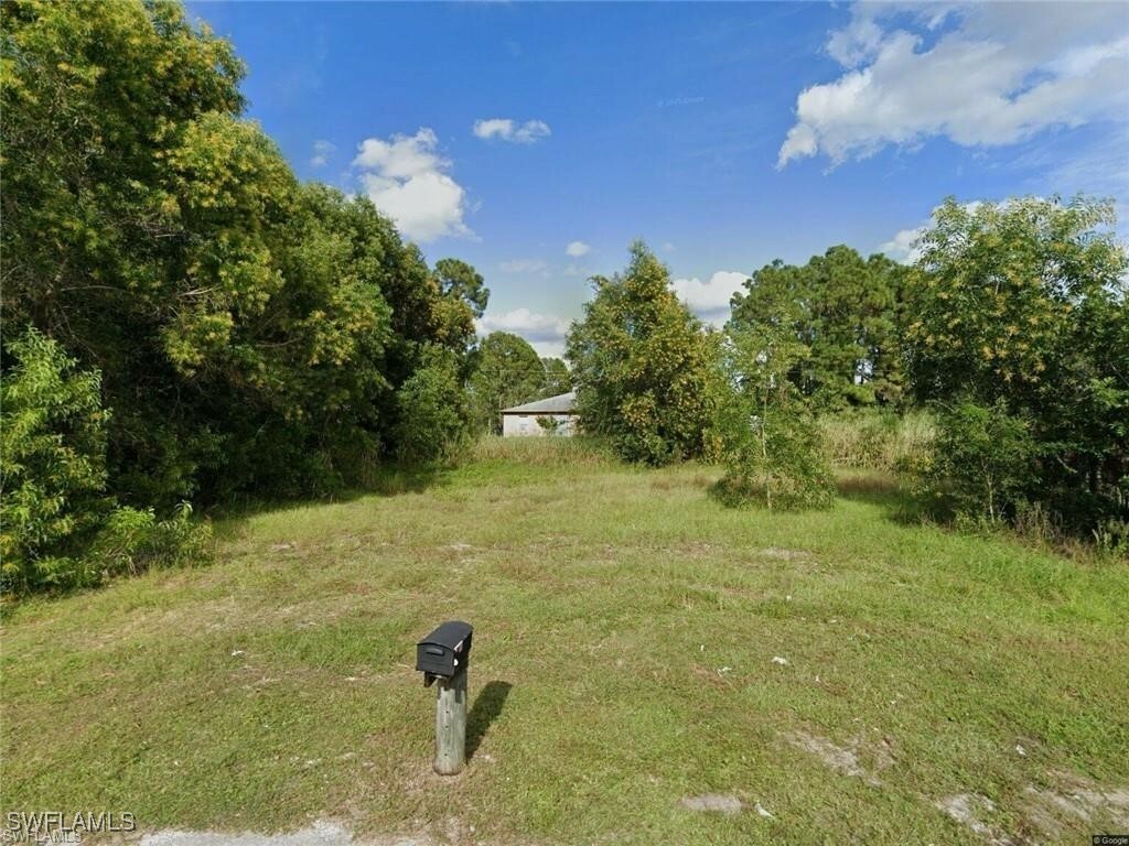 Property Photo: 105/107 Jenna Avenue S FL 33973