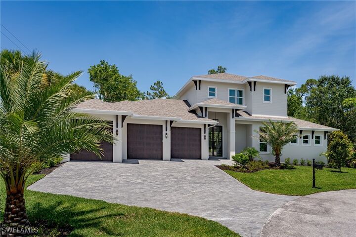 Property Photo:  2854 Coach House Way  FL 34105 