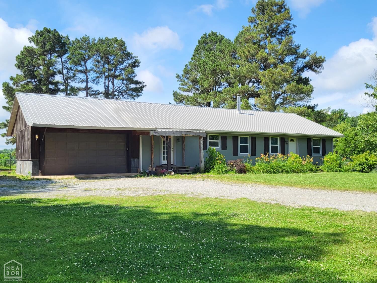 Property Photo: 1483 County Road 304 AR 72401