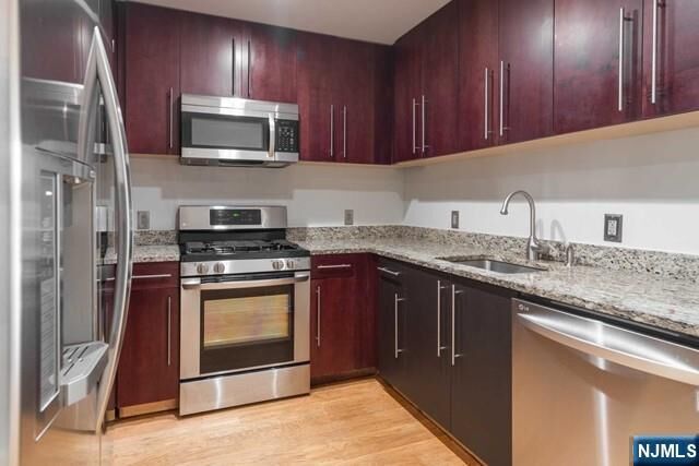Property Photo:  812 Hudson Park 812  NJ 07020 