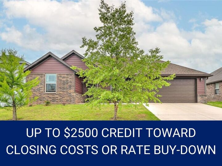 Property Photo: 811 SW Pure Globe Street AR 72712