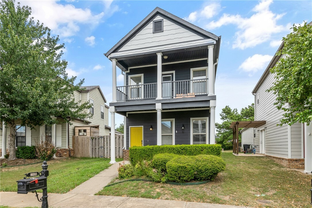 Property Photo:  5207 S 65th Place  AR 72758 