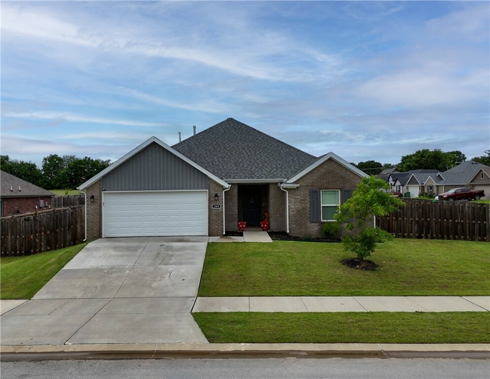 203 S Nightfall Avenue  Farmington AR 72730 photo