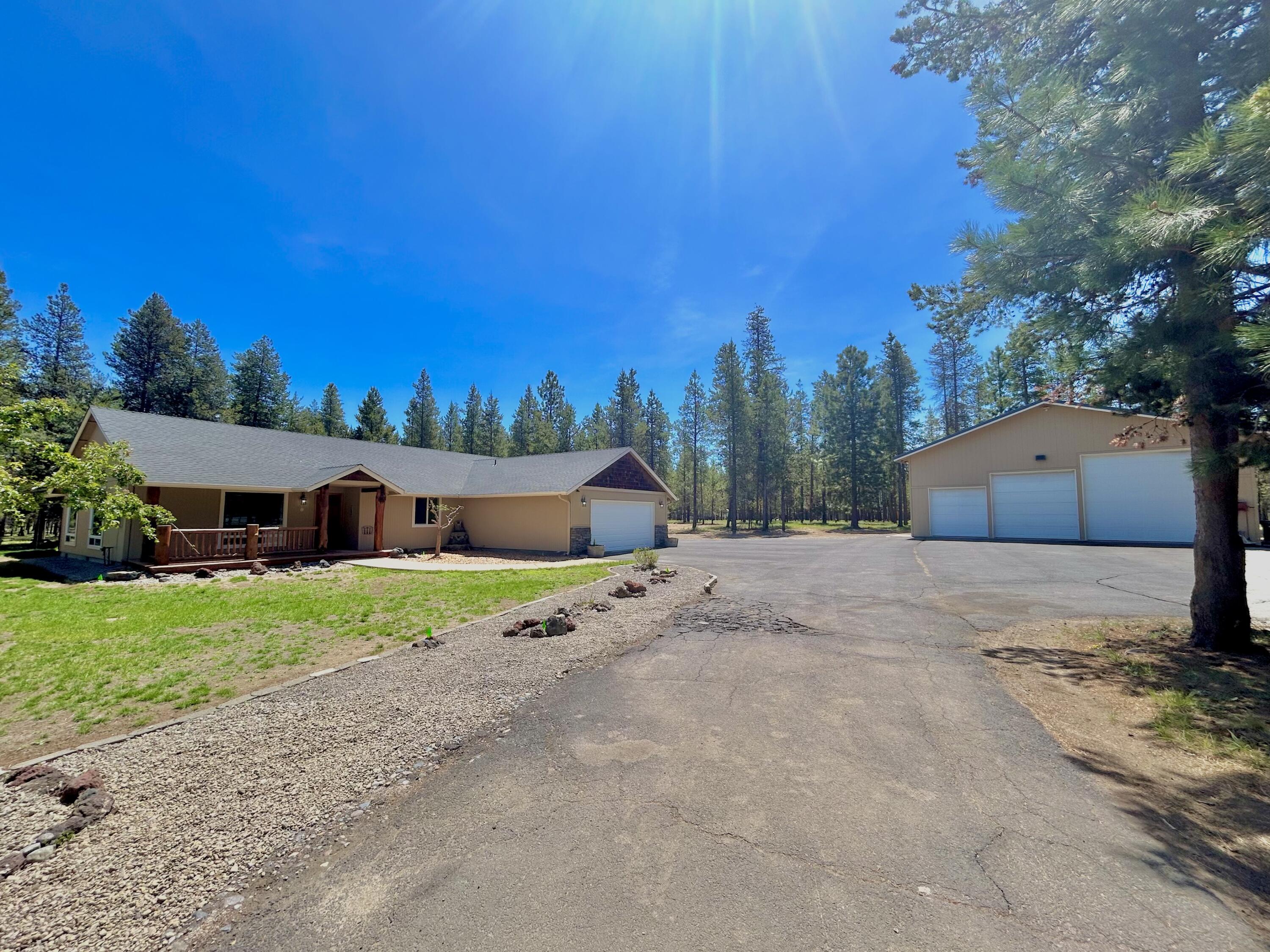 Property Photo: 52220 Dorrance Meadow Road OR 97739
