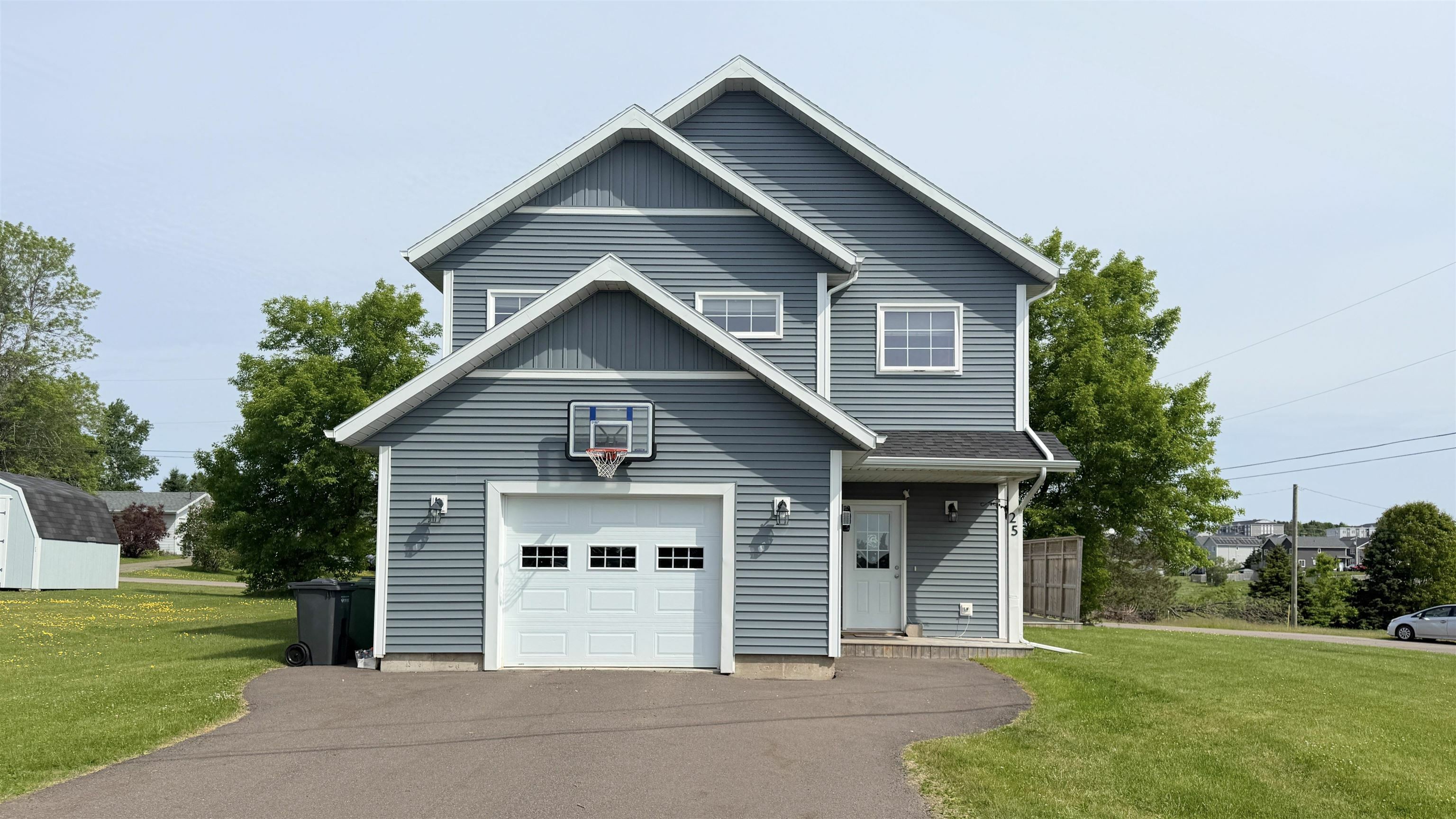 25 Miller Street  East Royalty PE C1C 1E7 photo