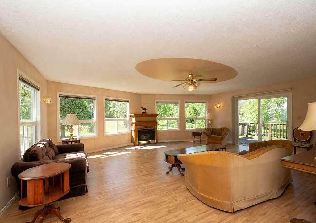 Property Photo: 382 Birch Road AB T0G 0M0