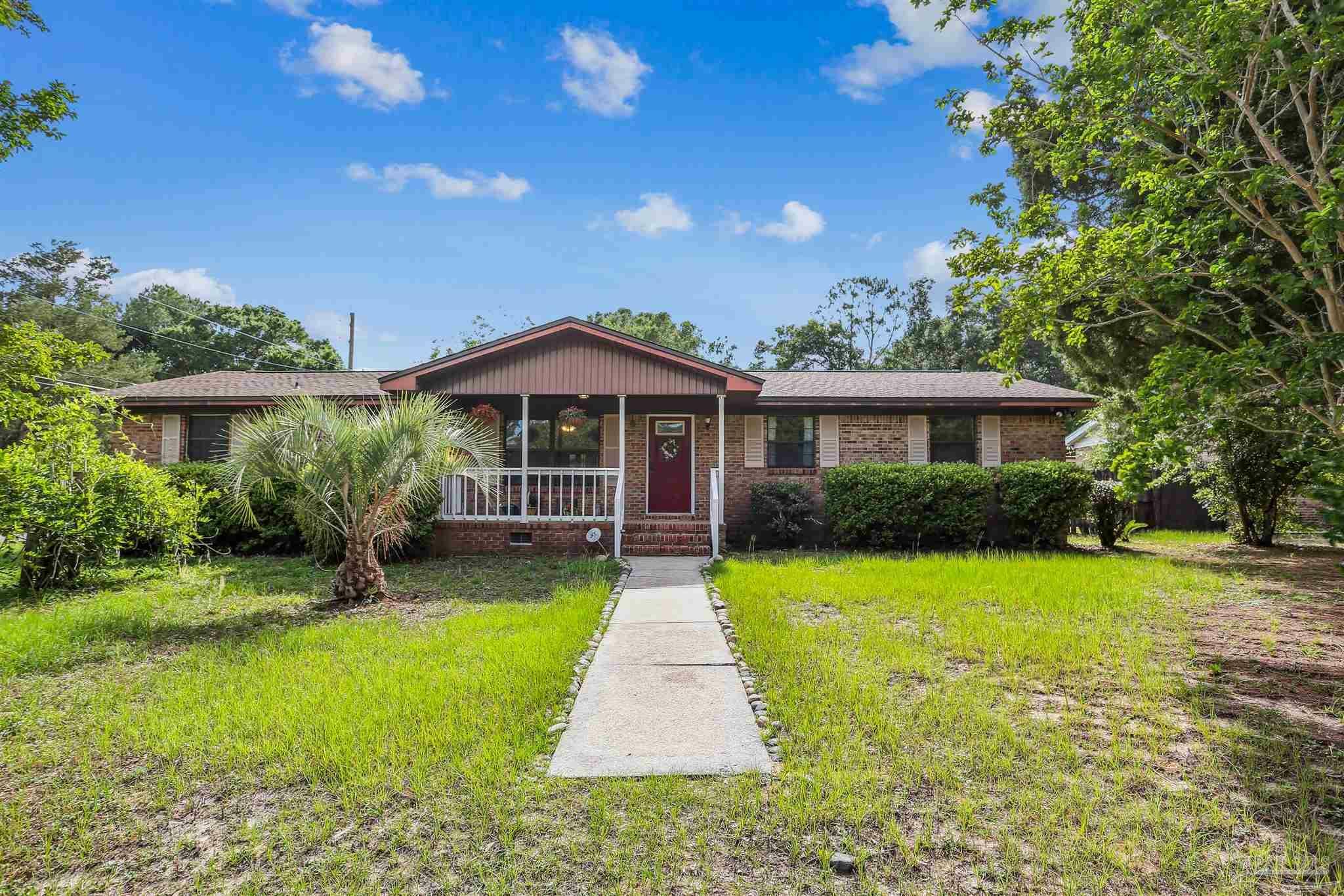 Property Photo: 3001 Christine St FL 32526