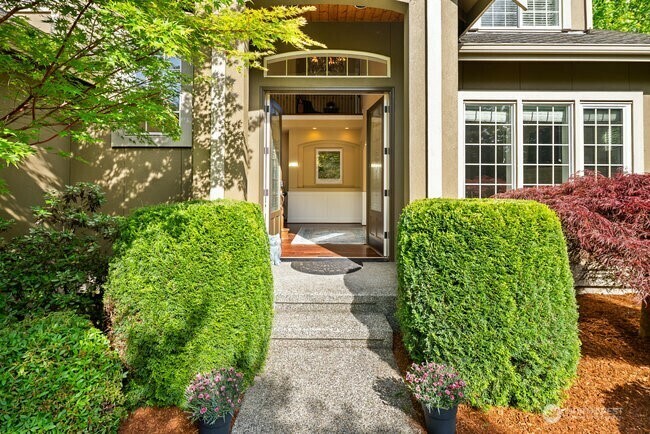 Property Photo: 28816 118th Avenue SE WA 98092