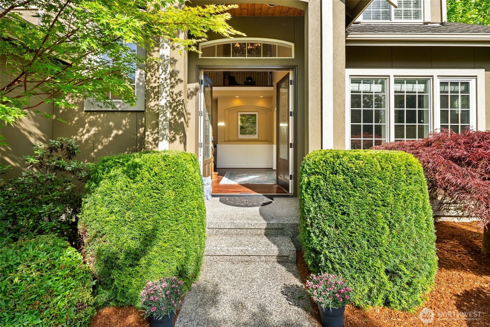 Property Photo: 28816 118th Avenue SE WA 98092