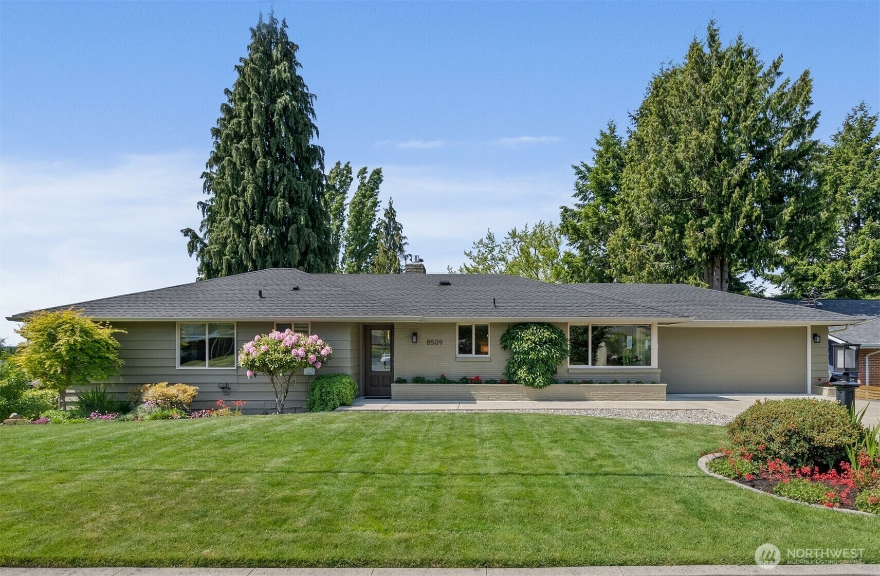 Property Photo: 8509 42nd Street W WA 98466
