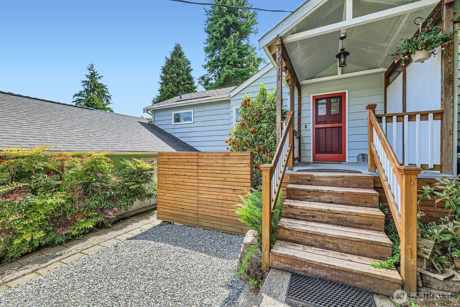 Property Photo: 12019 B 25th Avenue NE WA 98125