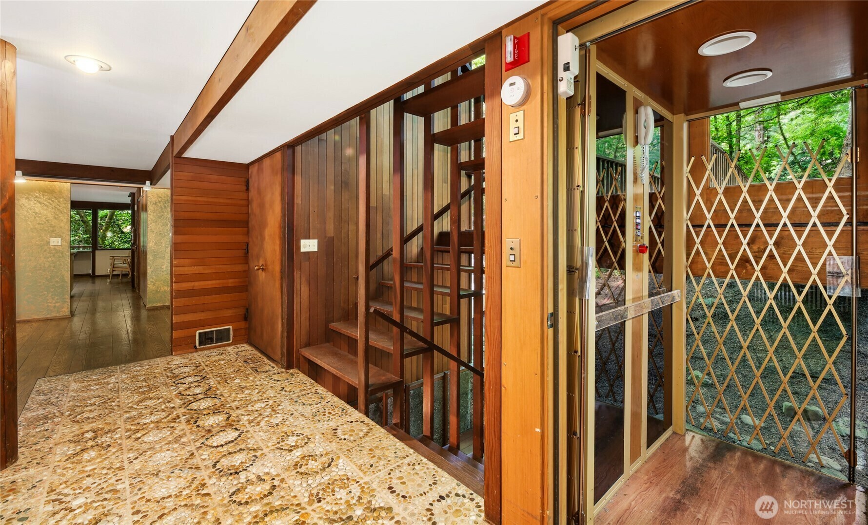 Property Photo: 17228 10th Avenue NW WA 98177