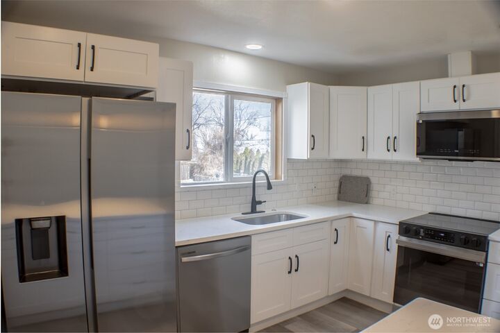 Property Photo:  1001  Jacquelyn Street  OR 97862 