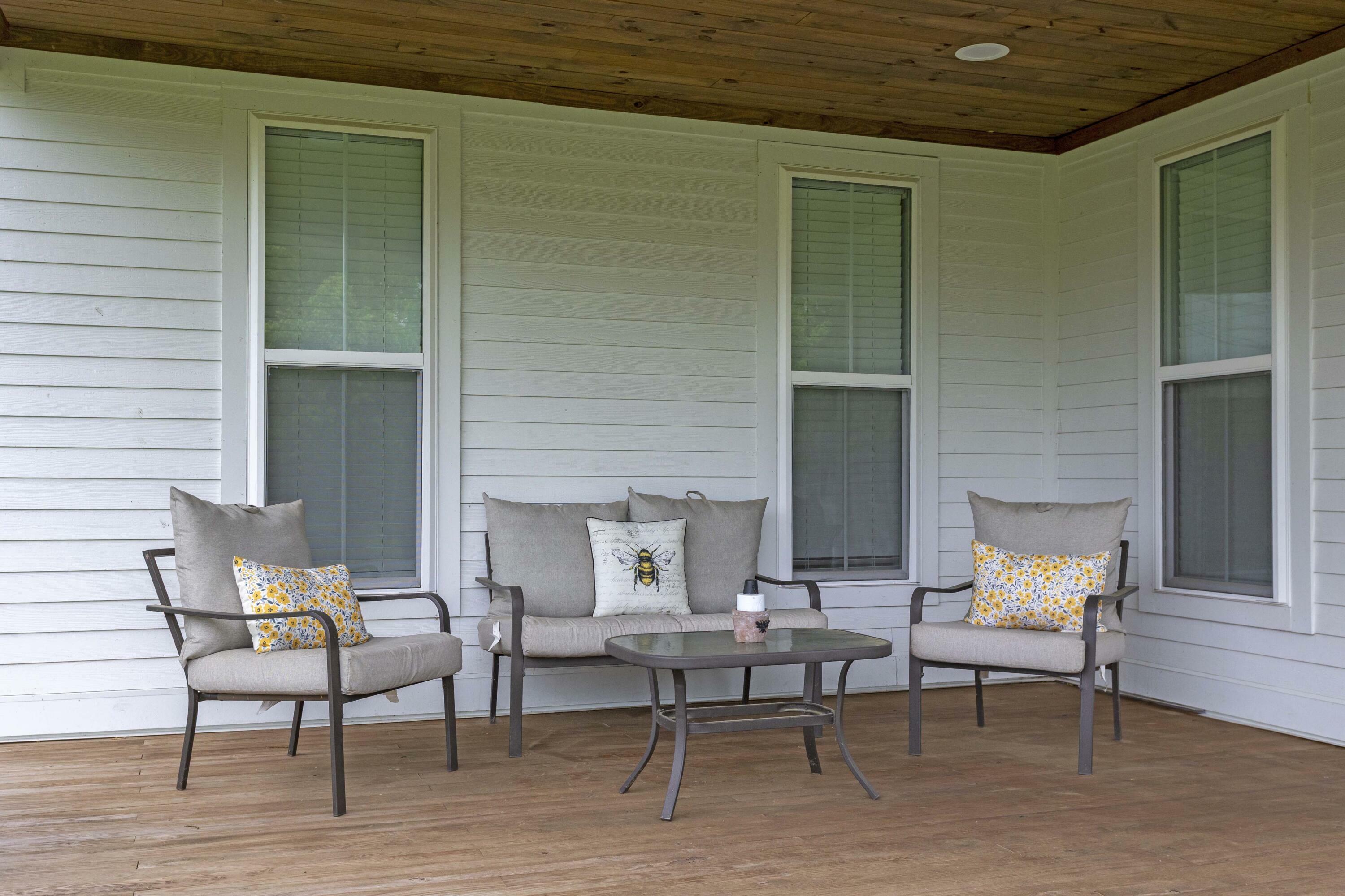 Property Photo: 437 W Jackson Avenue TN 37381