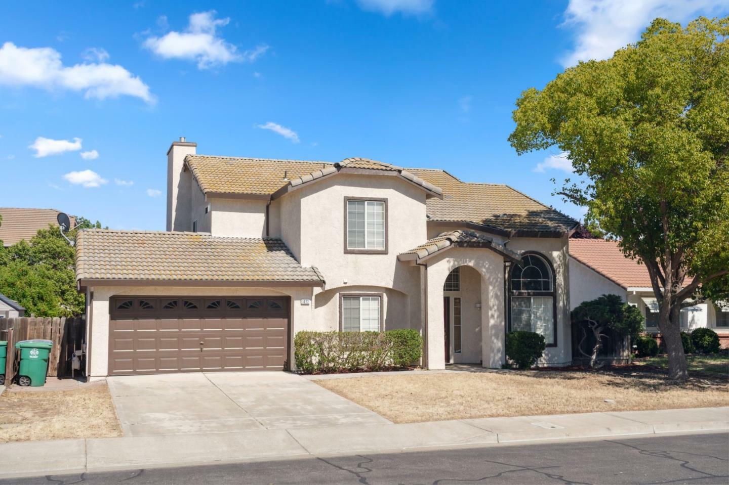 Property Photo: 1622 Fir Drive CA 93635