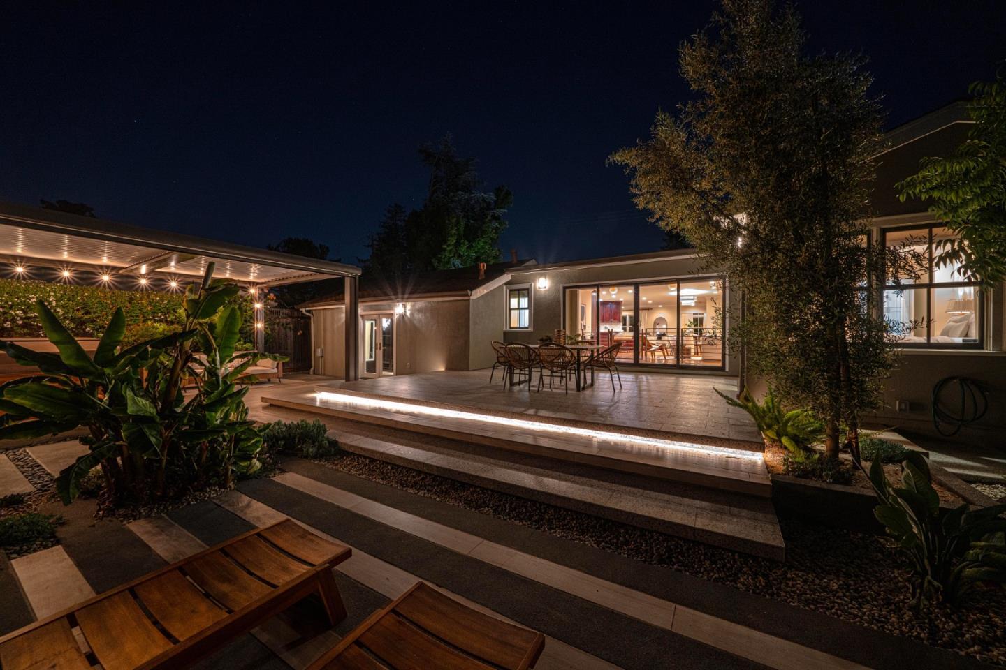 Property Photo: 2618 Brewster Avenue CA 94062